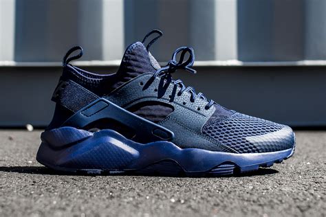 navy blue huaraches women.